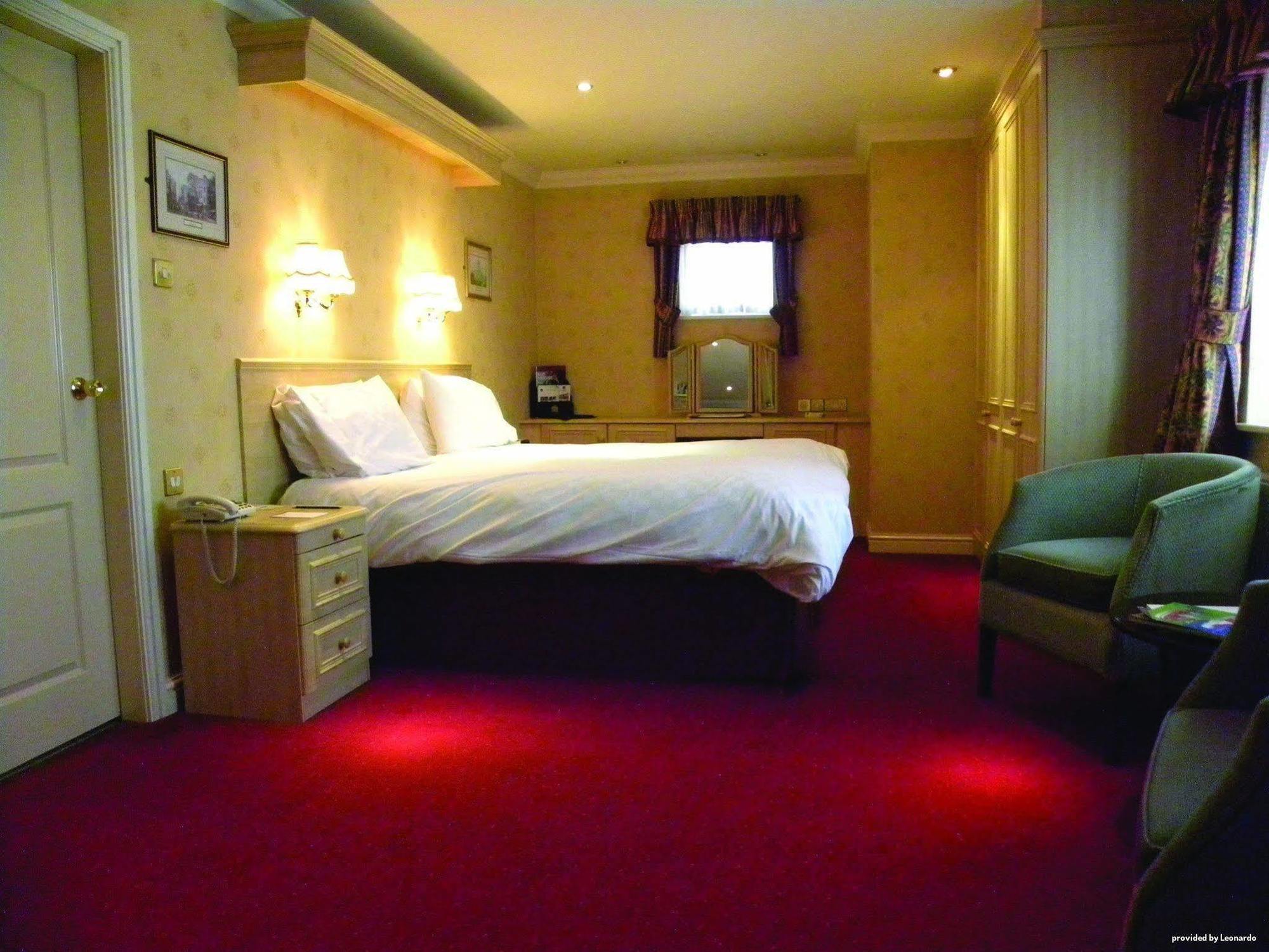 Consort Hotel Rotherham Room photo
